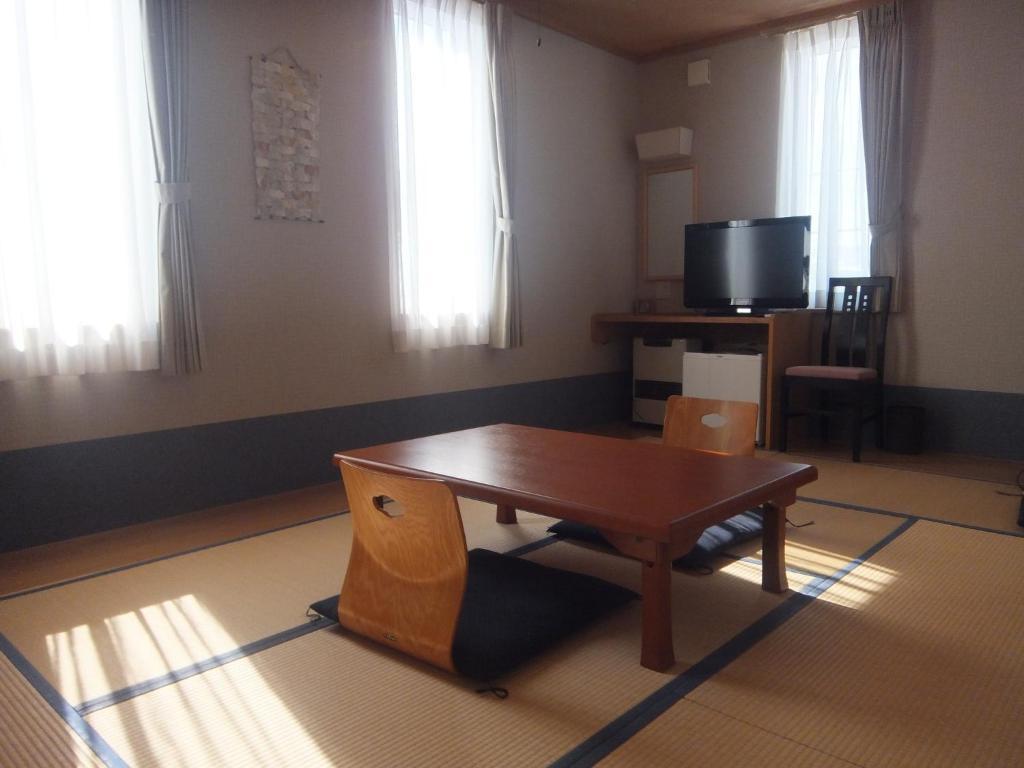 Petit Hotel Blaneneige Nakafurano Экстерьер фото